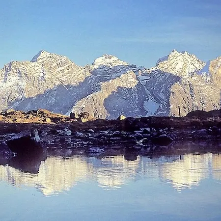 Attika 7546 公寓 *