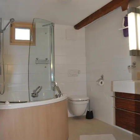 公寓 Attika 7546 *